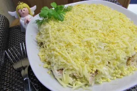 Салат консервы сыр