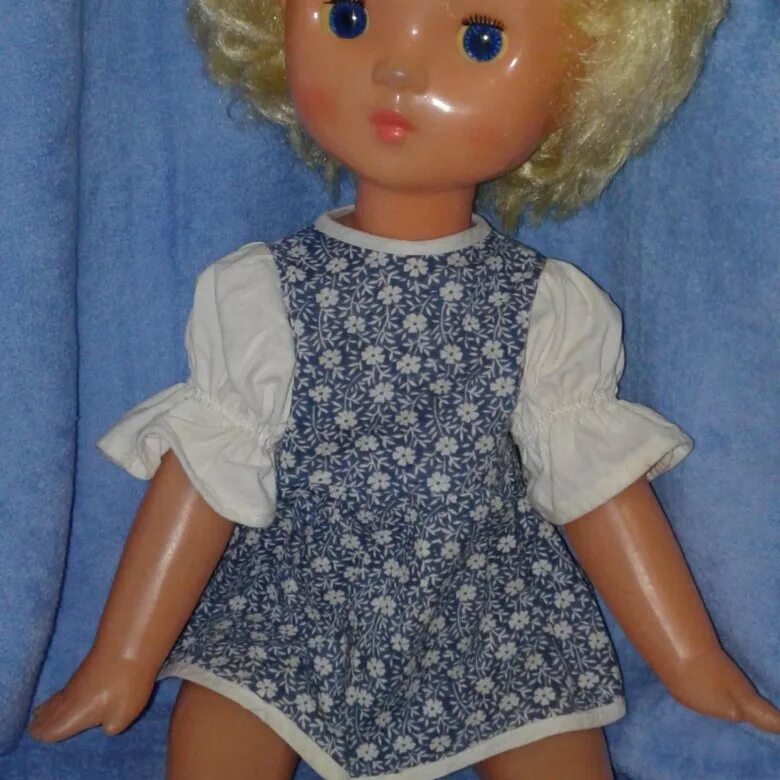 Куклы куйбышевской фабрики игрушек ссср. Советские куклы. Паричковая кукла казанской фабрики. Мягконабивная кукла ссср фабрика весна. Пупс ваня фабрики вятка ссср.