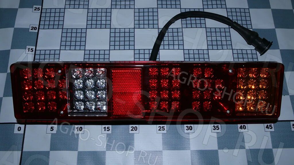 Стоп сигнал дополнительный газель 3302. Задние фонари на газель некст светодиодные. Фонарь задний светодиодный газель некст. Задние фонари газель некст диодные. Стоп сигнал дополнительный газель 3302.