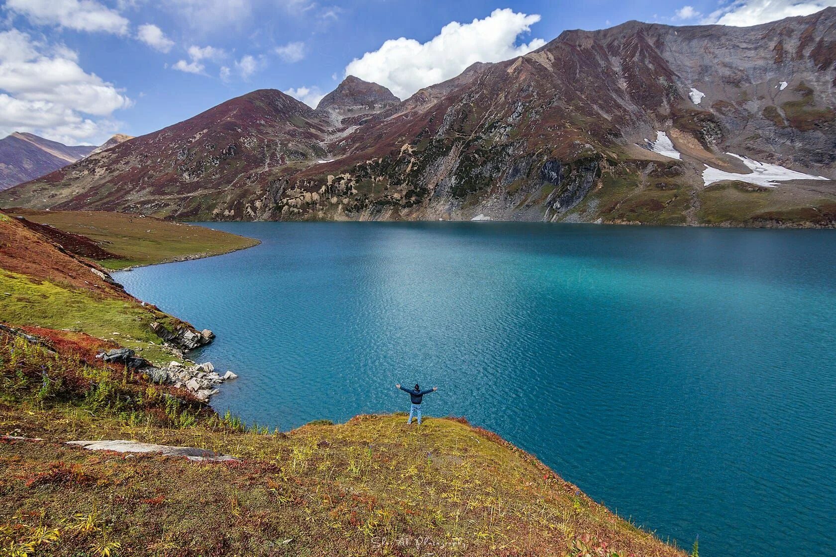 Area north. Озеро Ратти Гали. Travel+Adventure Кашмир. Шимшаль Пакистан озеро. Мачхар Пакистан озеро.