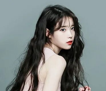 Yoona và loạt mỹ nhân Kbiz sở hữu gương mặt nhỏ nhắn đáng ghen tị 