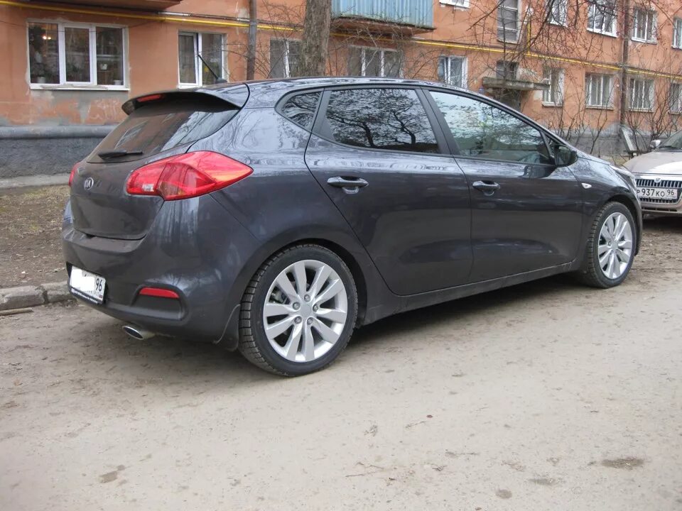 Сид 30. Kia Ceed r17. СИД JD SW r17. Kia Ceed JD r17. 225/50 R17 Kia Ceed 2.