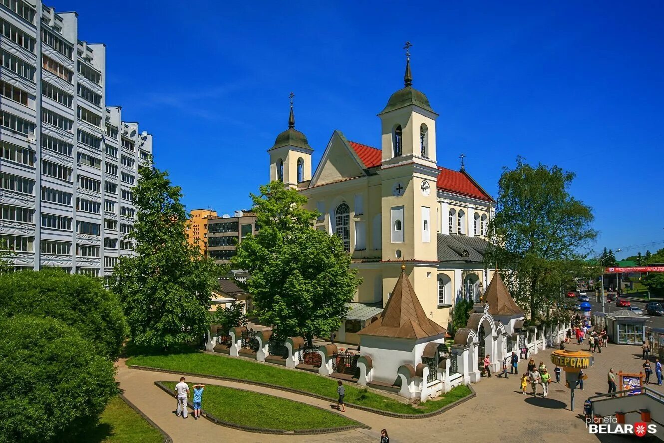 Приходы минска. Петропавловская Церковь Минск. Немига Минск храм.