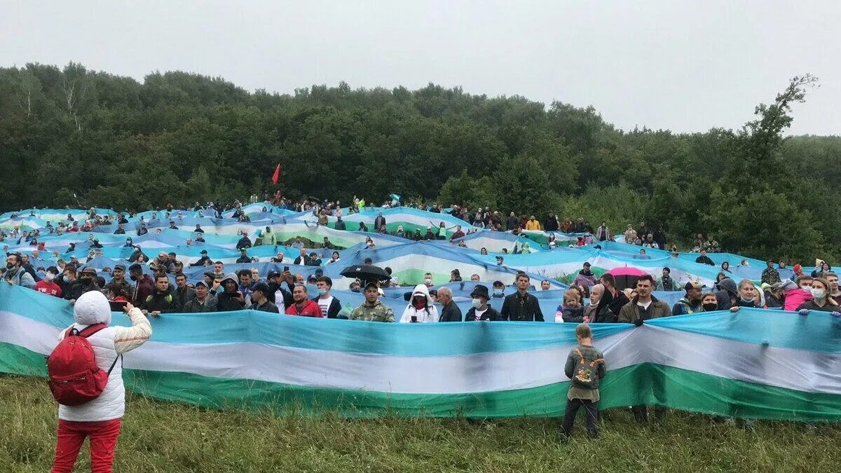 Куштау башкирия протесты. Куштау башкирия протесты. Защита горы куштау. Гора куштау противостояние. Куштау забастовка башкирия.