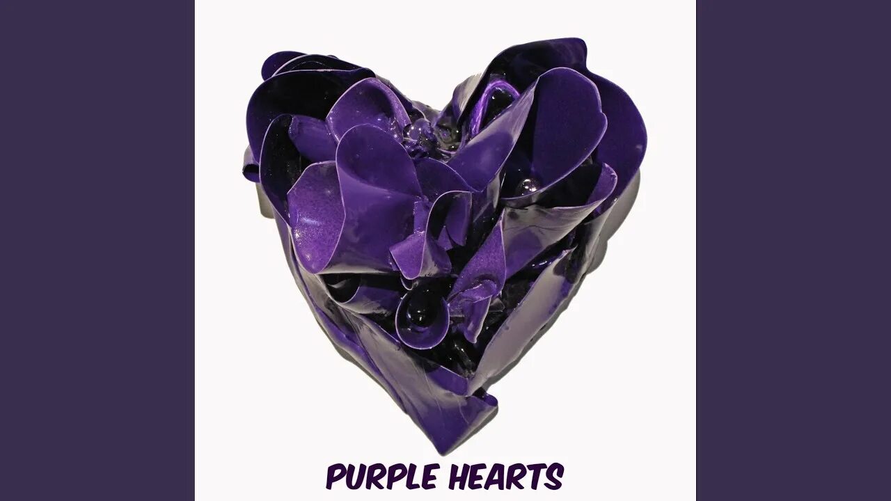 Purple heart перевод. Перпл Харт. Сердце фиолетовое. Пурпурные сердца. Большое пурпурное сердце.