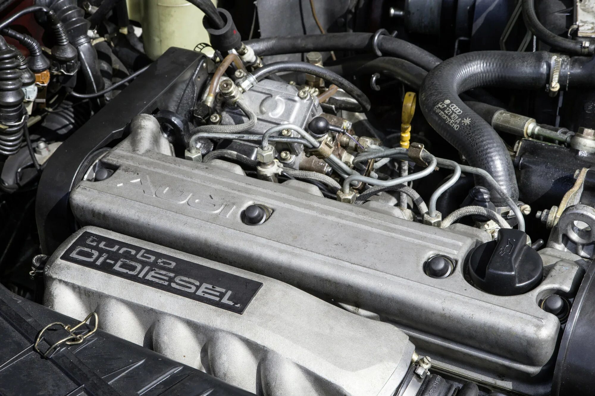 Двигатель ауди 2 5 тди. Audi 100 2.5 tdi. двигатель audi 2.5 tdi. ауди 100 2.5 дизель двигатель.