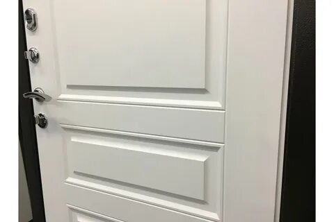 Входные металлические двери белого цвета
