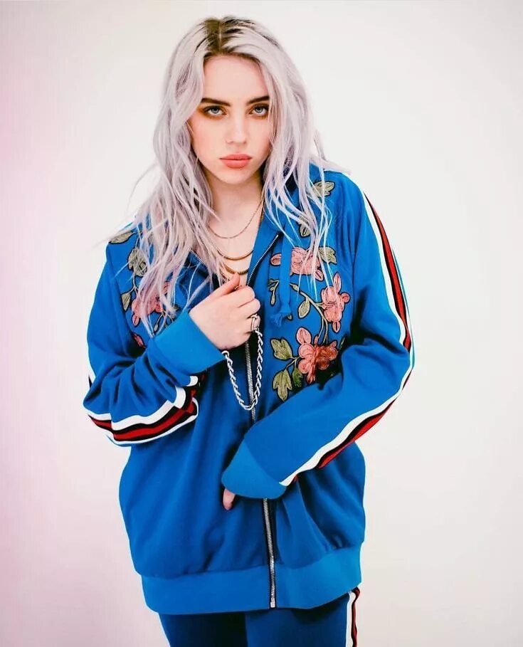 Bellyache билли айлиш. Танец билли айдиш. Billie eilish концерт. Шапка билли айлиш. Билли айлиш прическа.