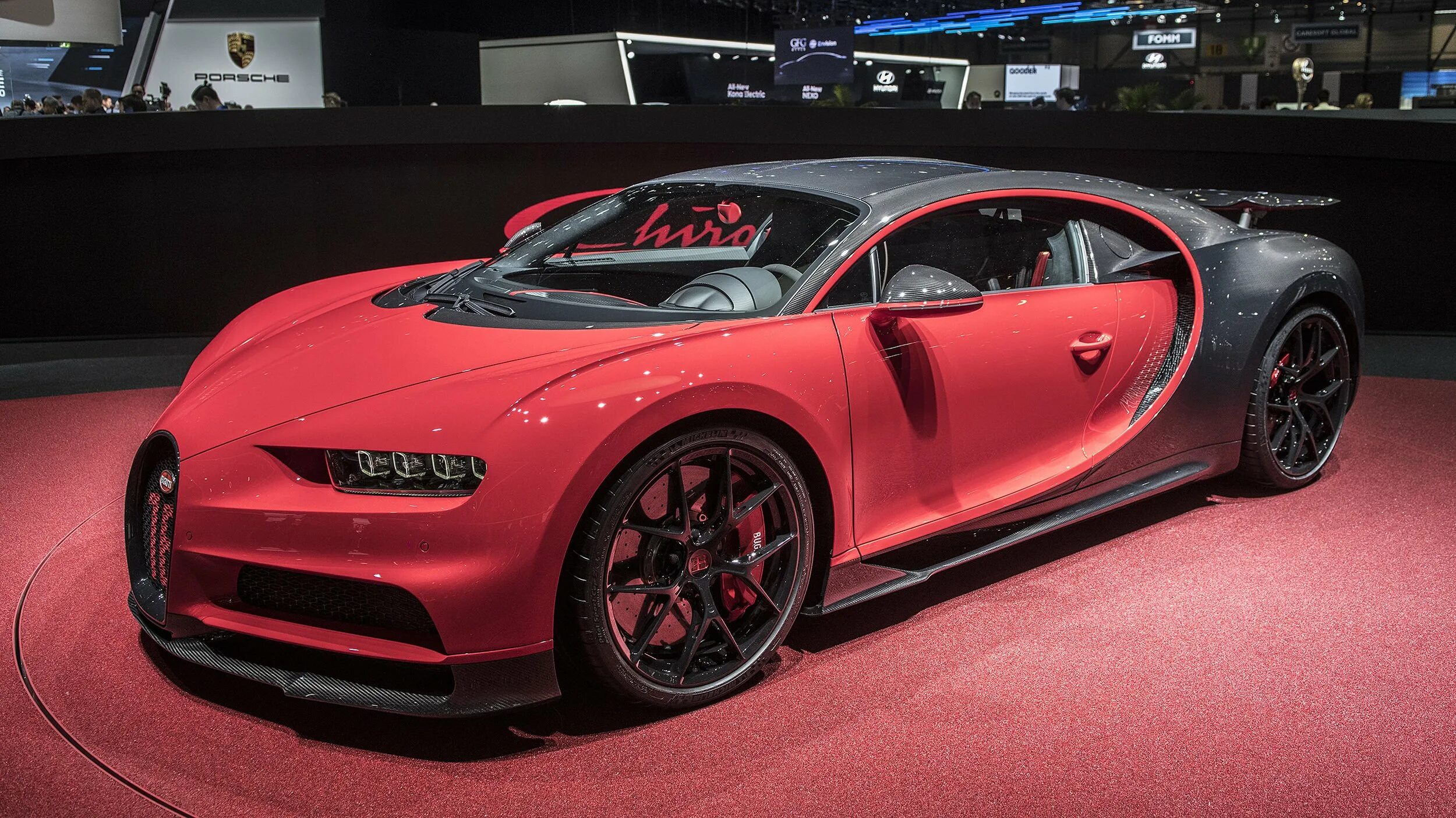 Бугатти ЧИРОН. Bugatti Chiron Sport 2019. Bugatti Chiron super Sport Red. Bugatti Chiron Sport 2019 Red. Bugatti chiron в рублях