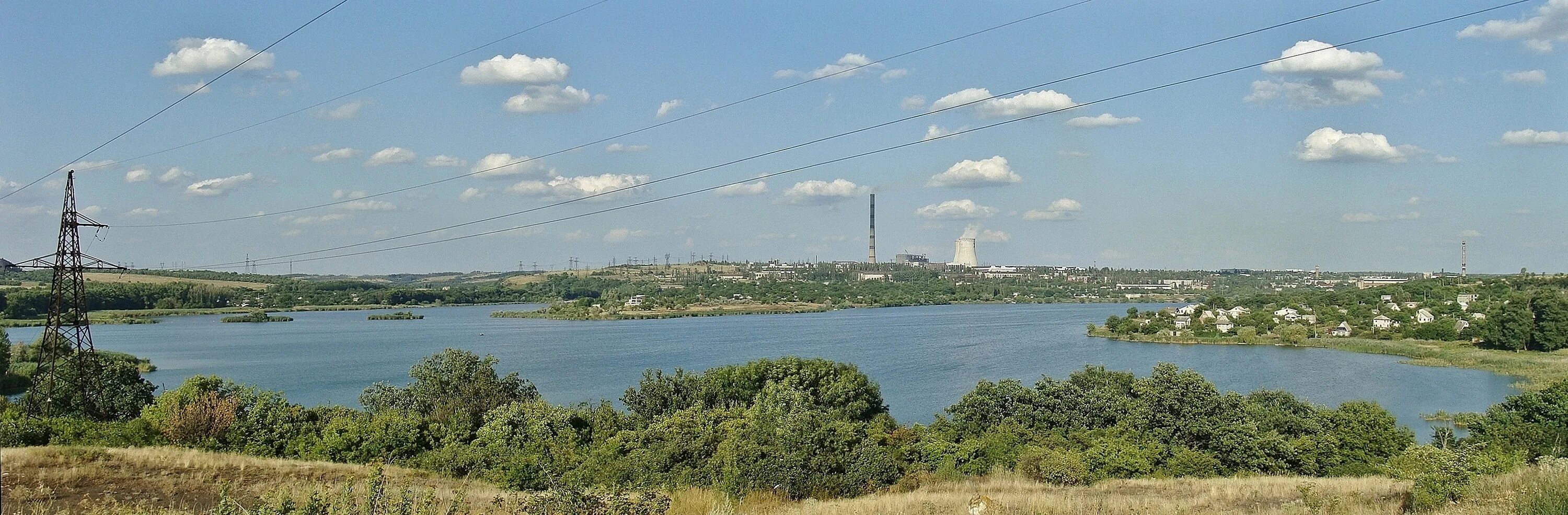 Зуевка днр. Зугрэс водохранилище. Зуевка водохранилище. Донецкая область Зуевский региональный парк. Зугрэс Донецкая область.