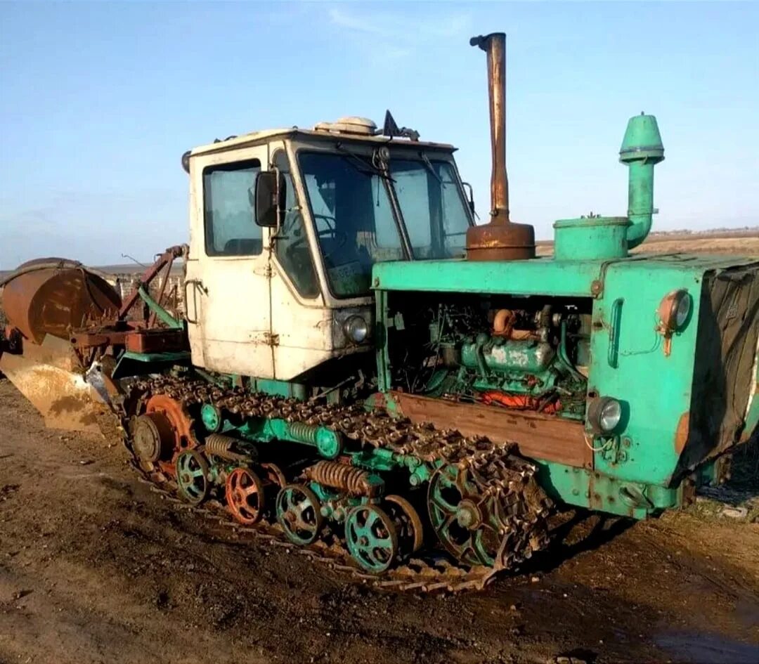 Т150 на гусеницах
