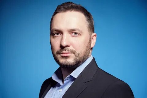 Директор по коммуникациям