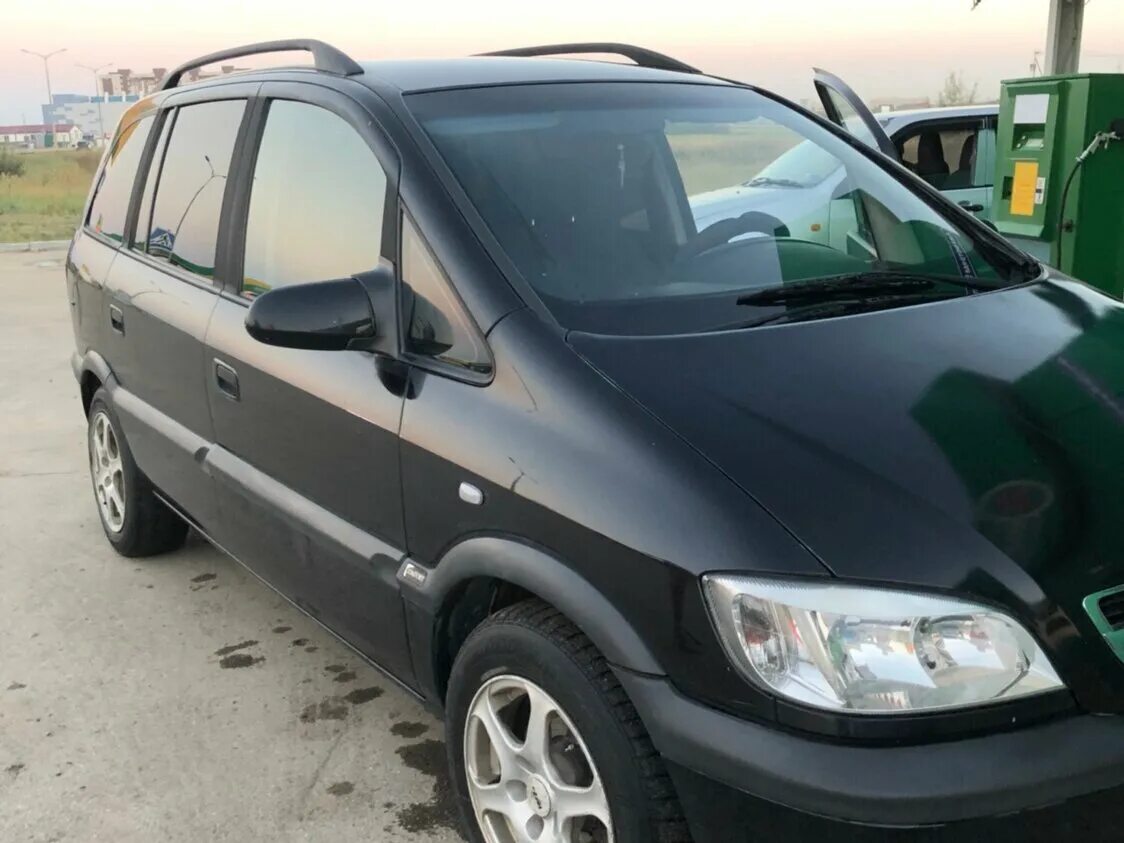 Zafira 2003. Зафира 2003. Zafira a 2003 year Black. Опель Зафира на механике 1999.