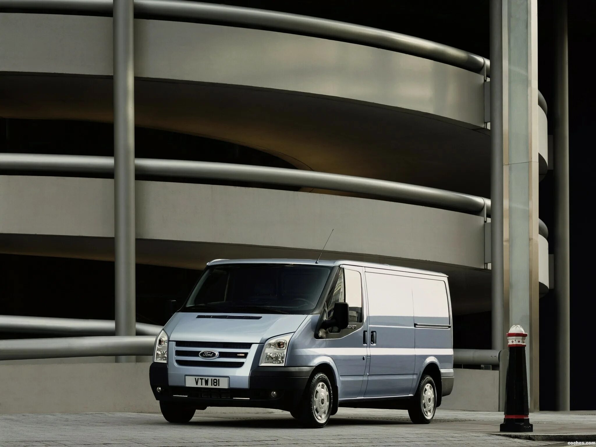 Форд транзит холодно. Ford Transit 2006. Ford Transit van 2006. Ford Transit SWB. Ford Transit 06.