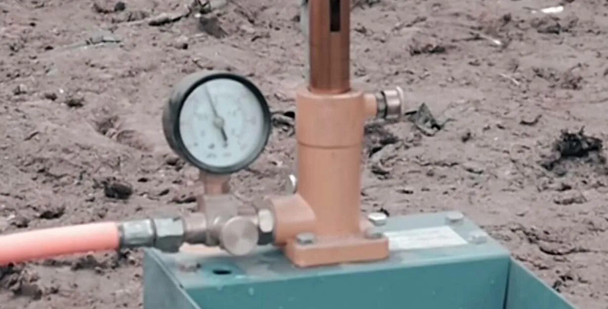 Испытание трубопроводов на прочность и плотность. Опрессовка газопровода 1.2 мпа. опрессовка низкого давления манометр газопровода внутреннего. оборудование для контрольной опрессовки газопровода. гидравлические испытания трубопроводов.