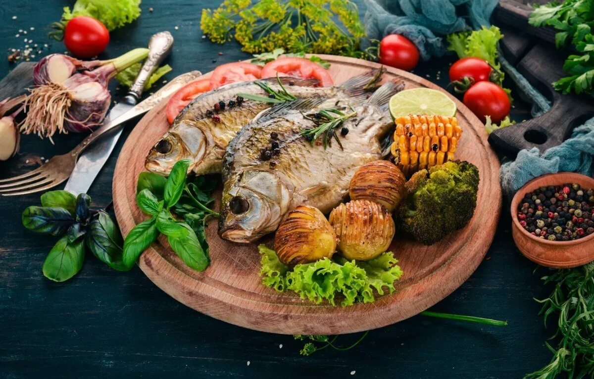 Рыбный стол. Красивые блюда. Блюда из рыбы и морепродуктов. Блюдо "рыба".