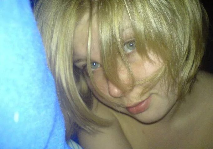 потерянные фото девушек с телефона. частные снимки с мобильных телефонов. фотосессия с утерянного телефона. видео частные потерянные. украденные снимки девушек.