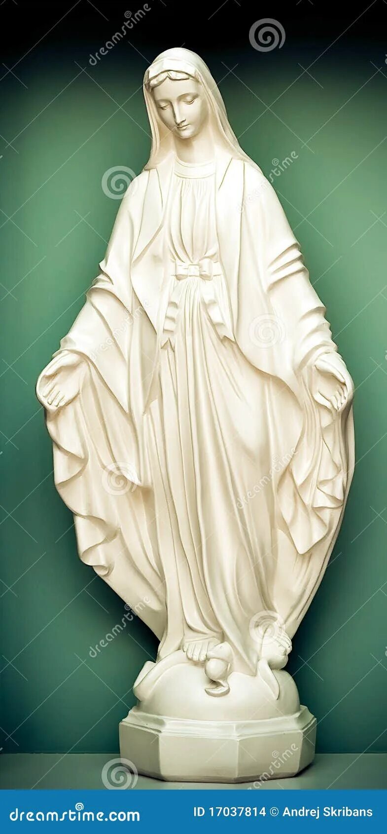 Образование в канаде. Saint mary s. Saint mary s. Скульптура святых людей за письмом. Королевский колледж окленда.