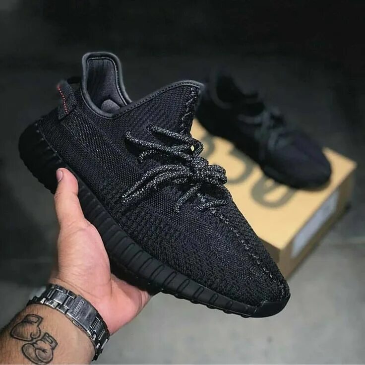 Изи буст би изи. Кроссовки adidas Yeezy Boost. Adidas izi Boost 350. Adidas Yeezy Boost 450. Кроссовки адидас ИЗИ 350.