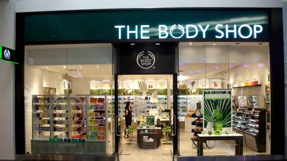 Бодишоп. The body shop магазин. Body shop интернет магазин. The body shop вывеска. Боди шоп косметика.