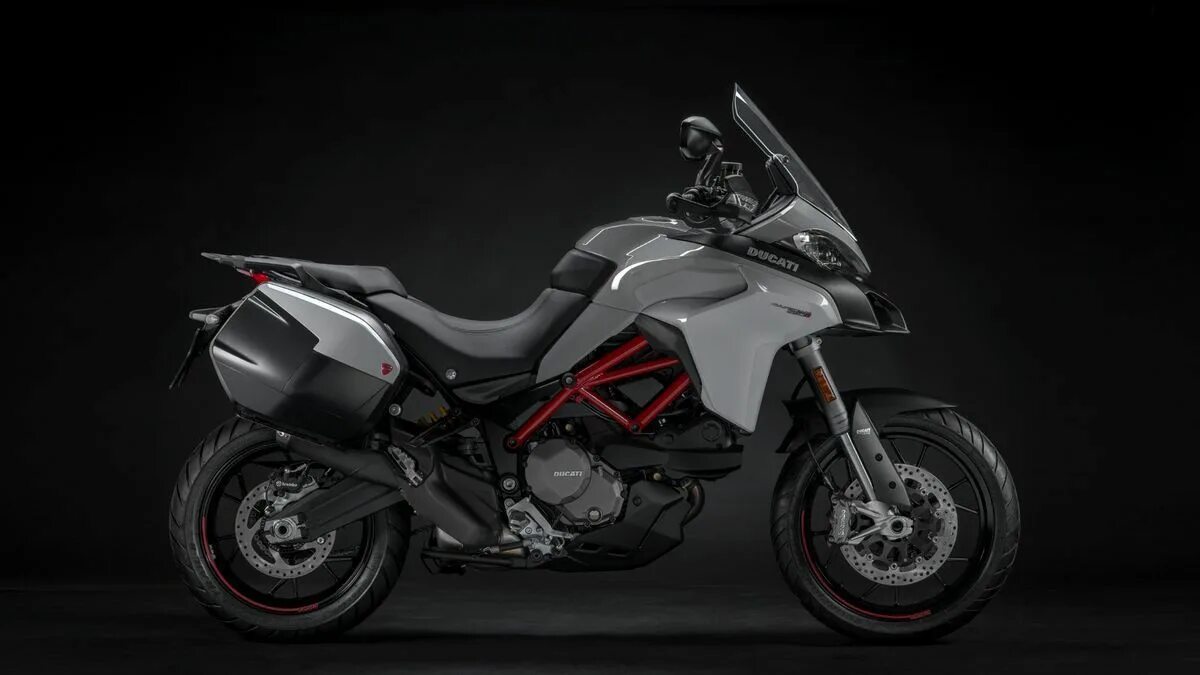 Дукати турэндуро. Мультистрада 2021. Ducati multistrada 950 s. Ducati multistrada 800. Дополнительный свет на ducati multistrada v4.