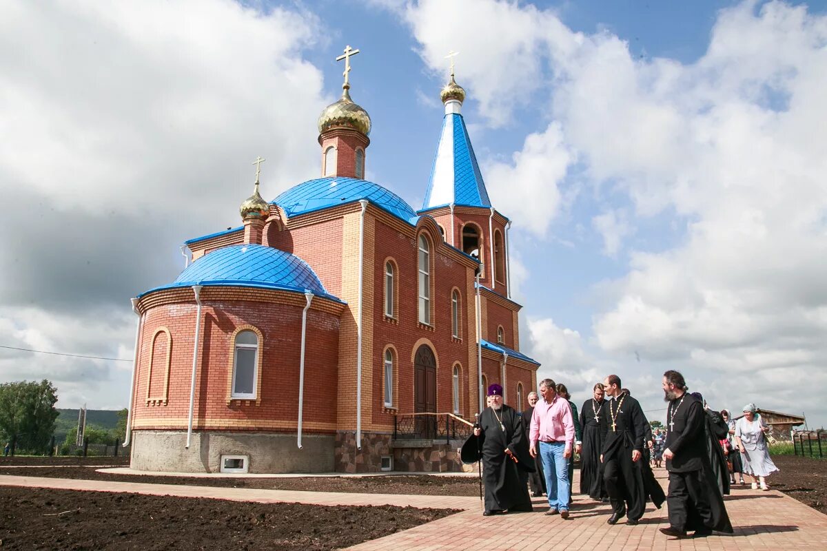 В красноярском крае храмы. Храма Казанской иконы Божией матери с. Тюльково. Тюльково Балахтинский район. Село Тюльково Балахтинского храм. Красноярский край Тюльково Церковь.