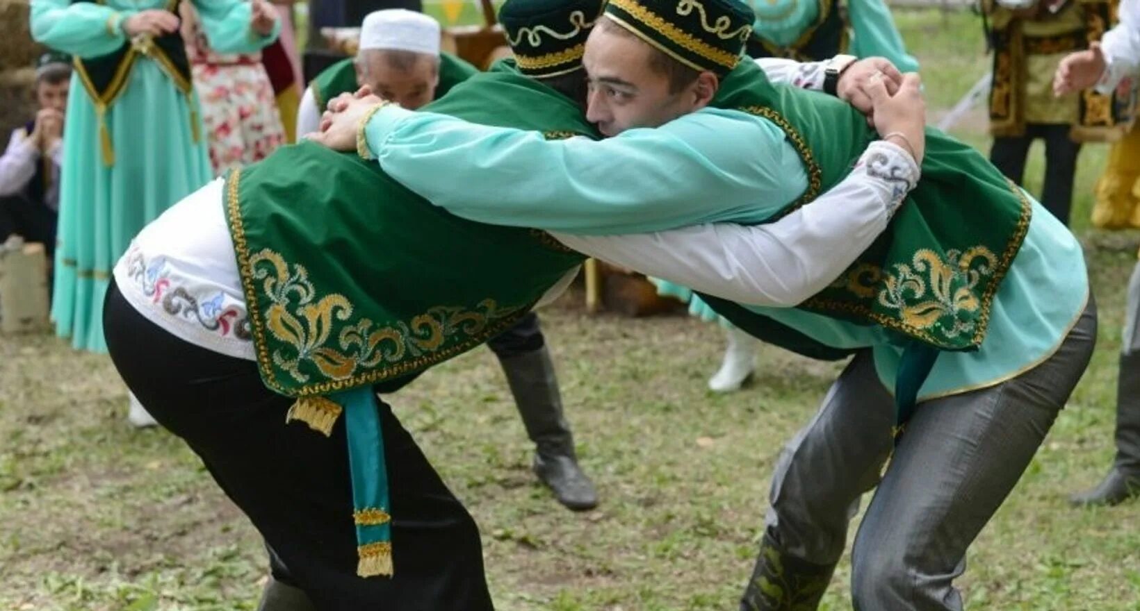 Cb tatar. Национальный праздник татар Сабантуй. Праздник Сабантуй у татар. Сабантуй 2022 Кузбасс. Сабантуй 2022 Новокузнецк.