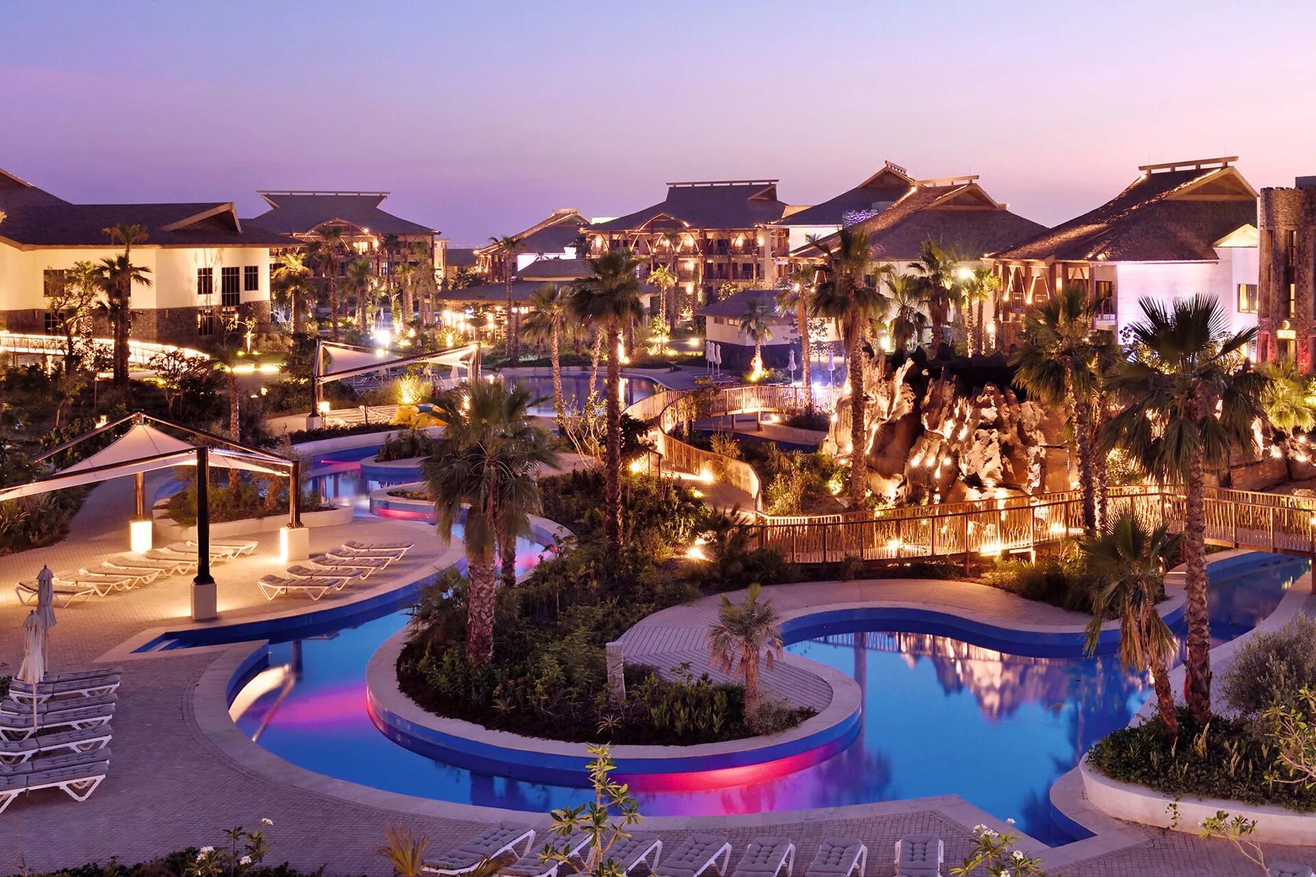 Lapita dubai parks resorts autograph. Лапита Дубай отель. Дубай парк Резорт. Lapita Dubai Parks and Resorts Autograph collection Hotels. Lapita, Dubai Parks and Resorts 4*.