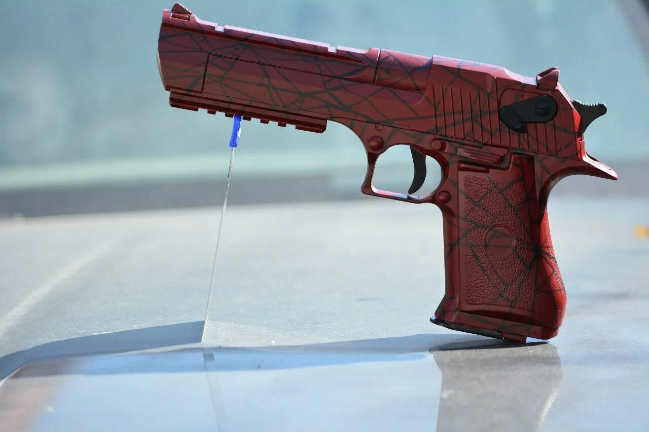 Красный дигл. Crimson web Deagle. Кровавая паутина дигл КС. Кровавая паутина КС го дигл. Дигл Кровавая паутина в кс2.