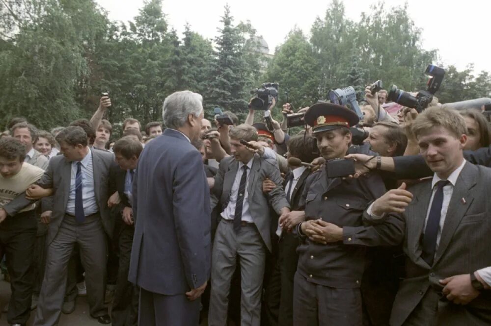 Ельцин 12 июня 1991. Выборы президента Ельцина 1991. 1 июня 1991