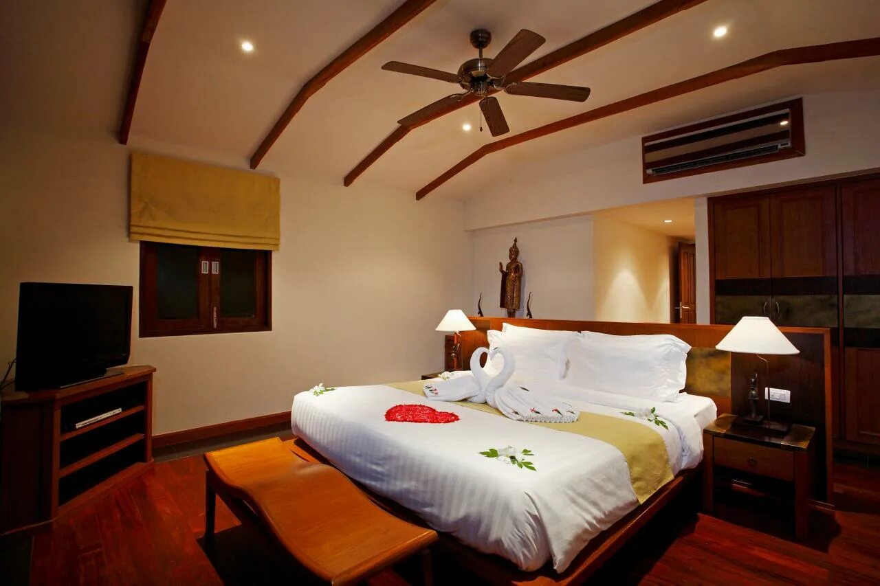 Barcelo coconut. The village coconut island 5* (остров мапрао). отель coconut the village phuket resort. the village coconut island 5* таиланд, пхукет. the village coconut island карта отеля.