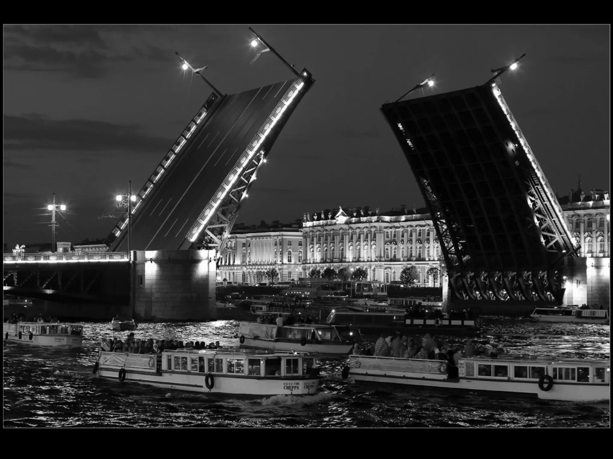 Черно белый питер. Санкт-петербург серый. Черно белый питер. Черно-белые фотографии санкт-петербурга. Серый питер.