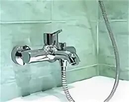 Высота смесителя для ванны. Стандартная высота монтажа смесителя для ванной. Схема подключения смесителя для ванны скрытого монтажа. Схема установки ванны и смесителя. Высота установки смесителя в ванной от пола стандарт.