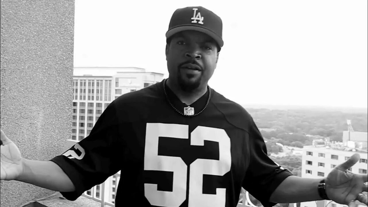 Ice cube freestyle whoa. Ice cube. ice cube rapper. ice cube 2025. ice cube 2025.