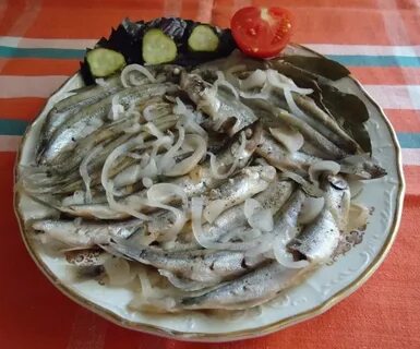 Мойва тушеная с луком на сковороде рецепт