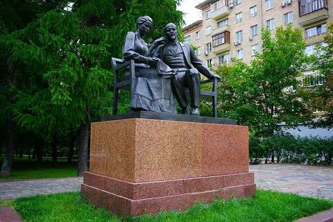 Памятники улицы ленина
