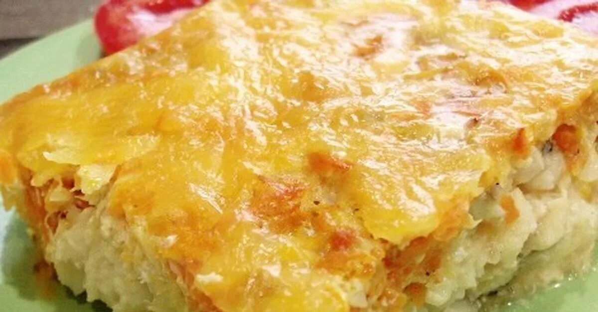 Запеканка минтай с картошкой в духовке. Рыбная запеканка с картофелем. картофельная запеканка с рыбой. запеканка с рыбой и картошкой. запеканка из минтая.