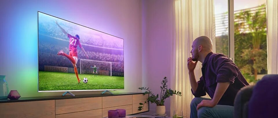 Филипс эмбилайт. Телевизор Philips the one 70pus8506/60. Филипс Ambilight. Телевизор Филипс эмбилайт. Топ телевизор 2023 года