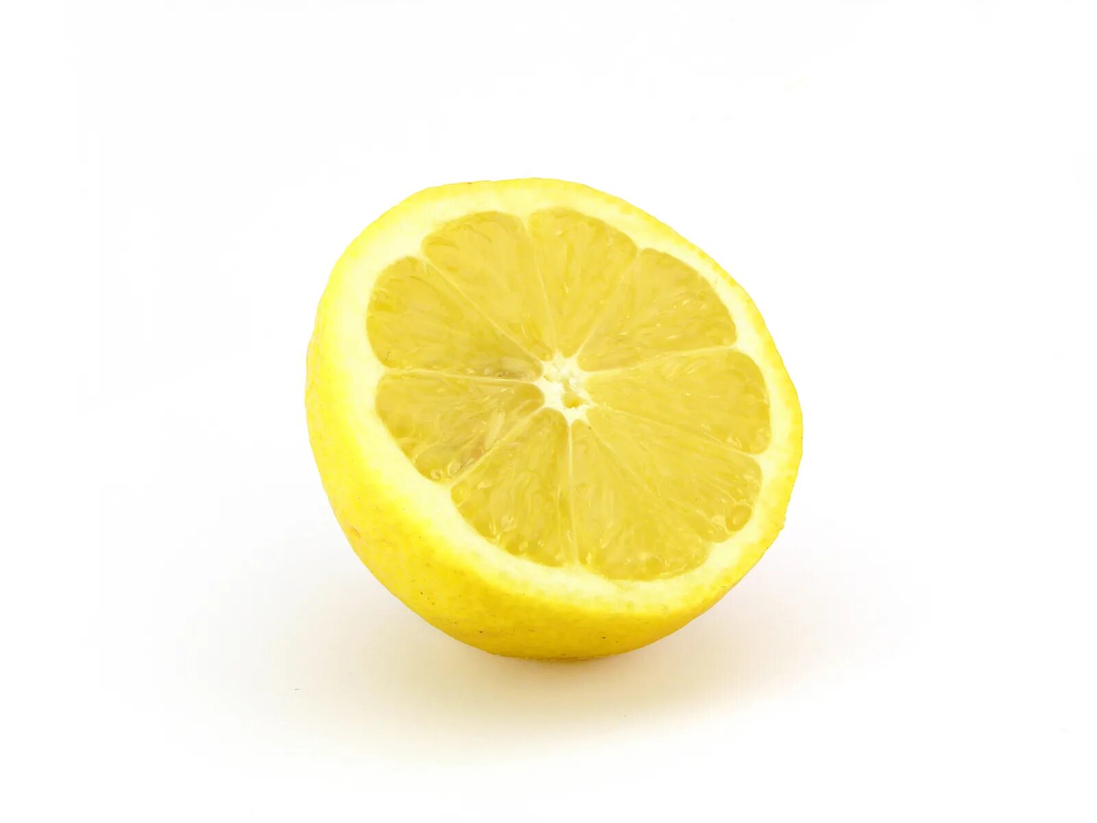 Картинка кисло. Лимон. Половинка лимона. Лимон на белом фоне. Пол лимона.