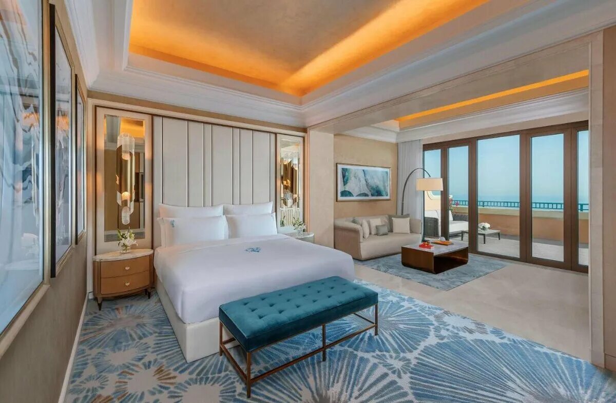 Five luxe dubai. Атлантис 2 Дубай. Атлантис Палм Дубай. Атлантис Делюкс Дубай. Atlantis the Palm 5 Дубай.