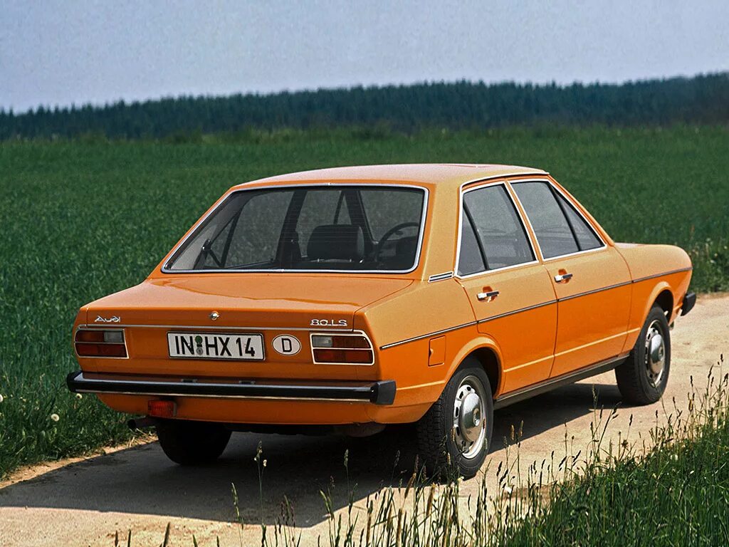 Ауди первого поколения. Ауди 80 1 поколение. Audi 80 b1. Ауди 80 1978. Audi 80 b1 Coupe.