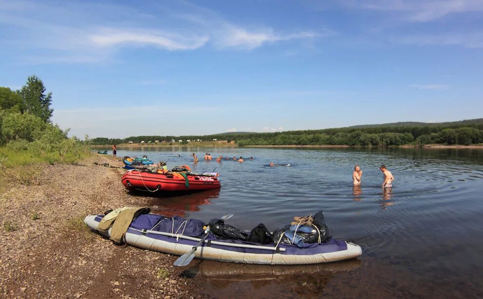 Киренск киренский район. Природа Киренского района. Никулино Киренского района. Макарово Киренский район. Киренский Плес гостиница Киренск.