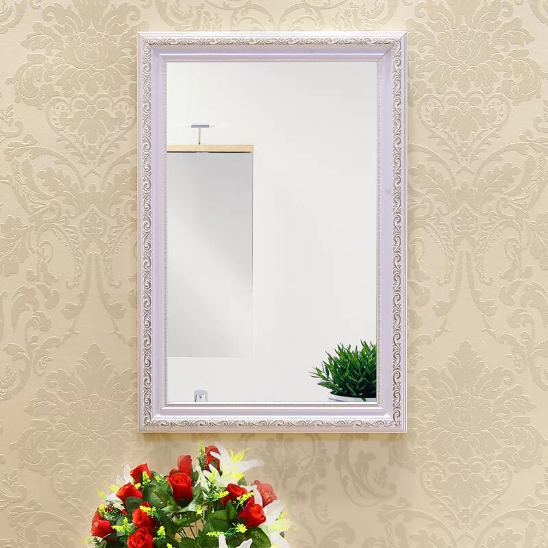 Зеркало для ванной цены. Зеркало в ванной. Зеркало с рисунком в ванную. Недорогие зеркала в ванную комнату. Зеркало для ванной 50 см.