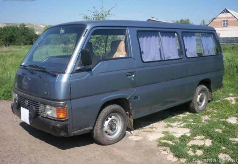 Авито автобус купить б у. Nissan Urvan 1990. Ниссан Урван 1994. Ниссан Урван 1994 года. Ниссан Урван 1993.