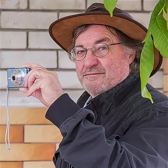 незнакомые дядьки. мужчина уводит ребенка. что делать если ты дома. незнакомец на улице рисунок. незнакомые дядьки.