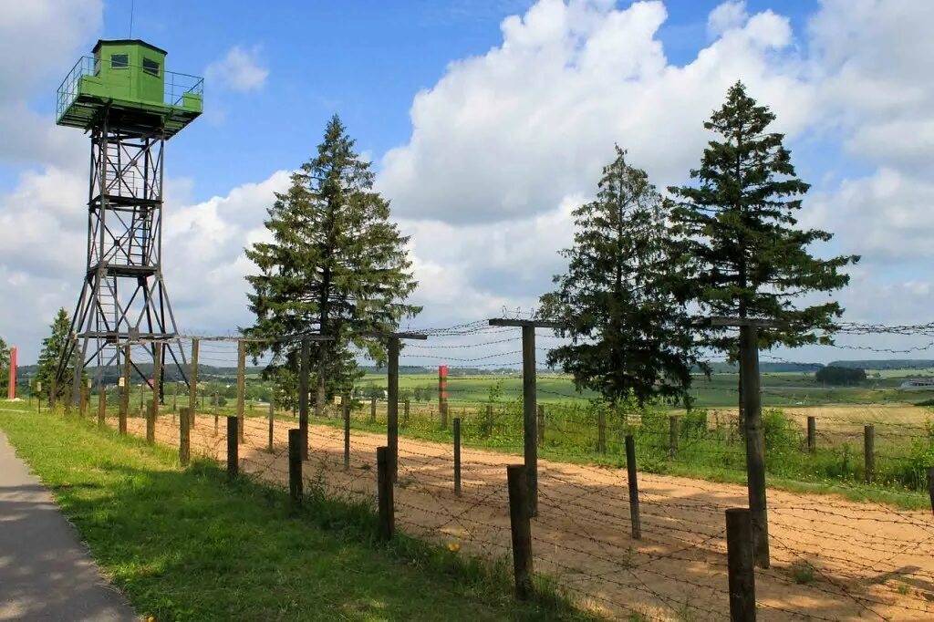 Большой уссурийский остров. Городок граница. Военные городки нато в украине. Большой уссурийский остров военный городок. Городок не сдали.