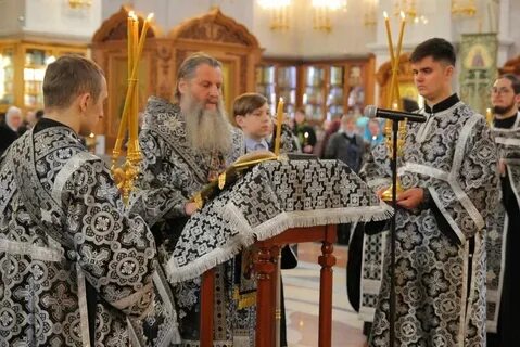 Служба четверга