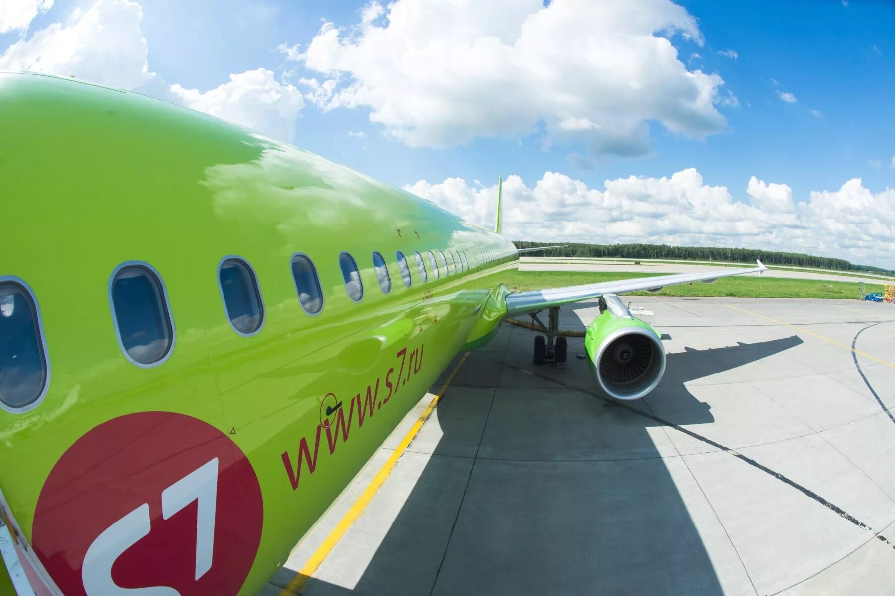 Купить авиабилеты на самолет эссевен. Авиакомпания Сибирь s7 Airlines. Самолёты авиакомпании s7 Airlines. Эссевен s7. S7 Airlines 3254.