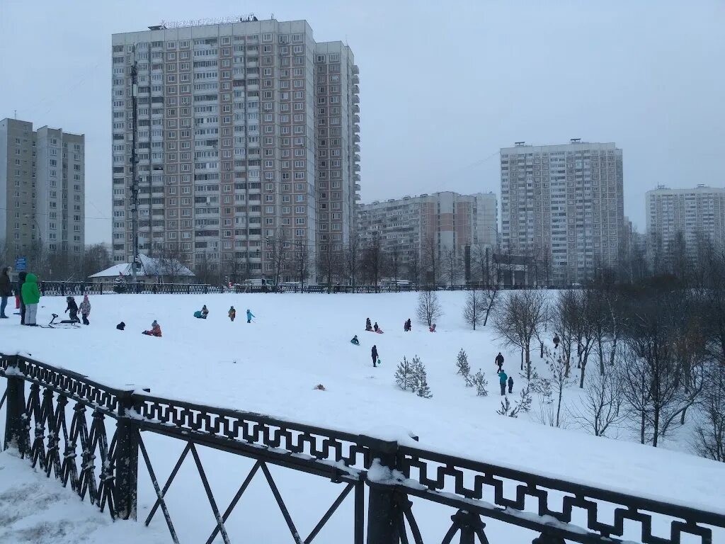 В северном бутово бутово северное телефон. Северное Бутово. Знаменские Садки Бутово. Северное Бутово ЮЗАО. Ясенево Бутово.