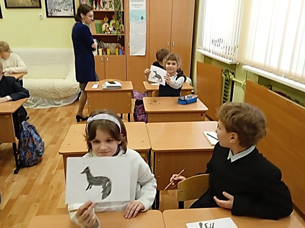 Харитоновские чтения 2023. Саров библиотека имени маяковского. Библиотека маяковского саров фото. Библиотека маяковского саров фото читательский зал. Библиом саров.